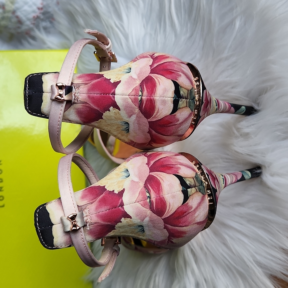 NIB Ted Baker ankle strap floral satin heels - Picture 2 of 10